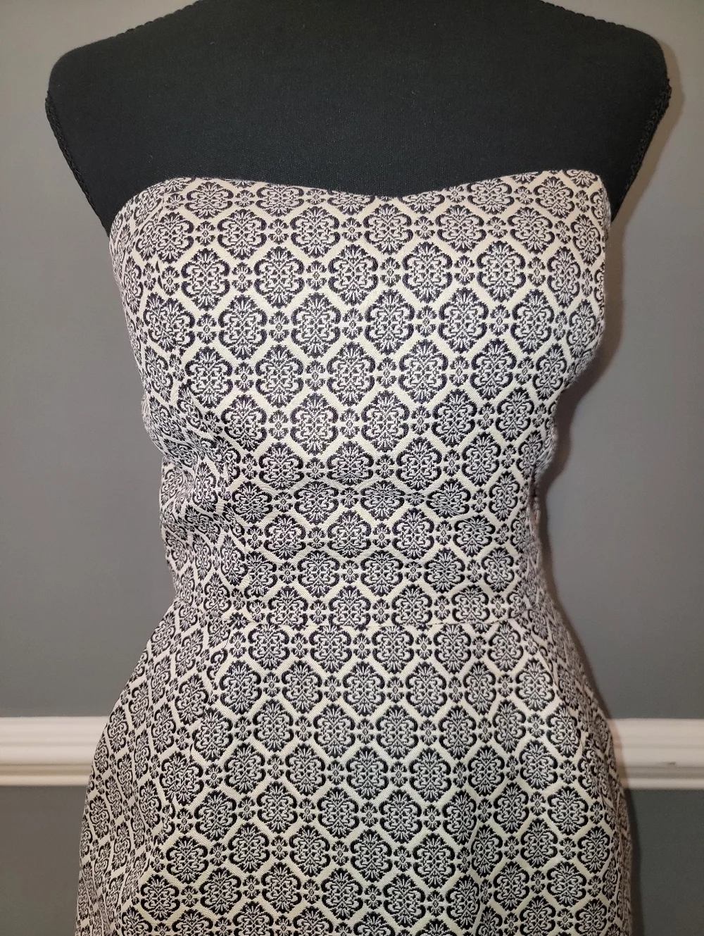 miami Strapless Sheath Dress in Black and White Tile Print - Picture 4 of 13